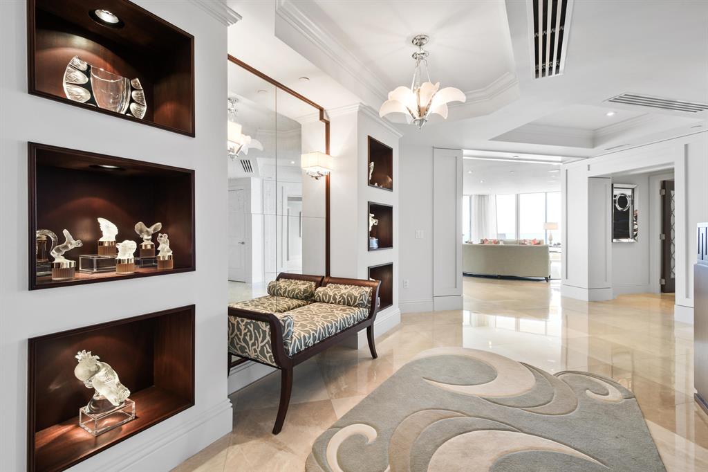 OCEANS EDGE - Residential