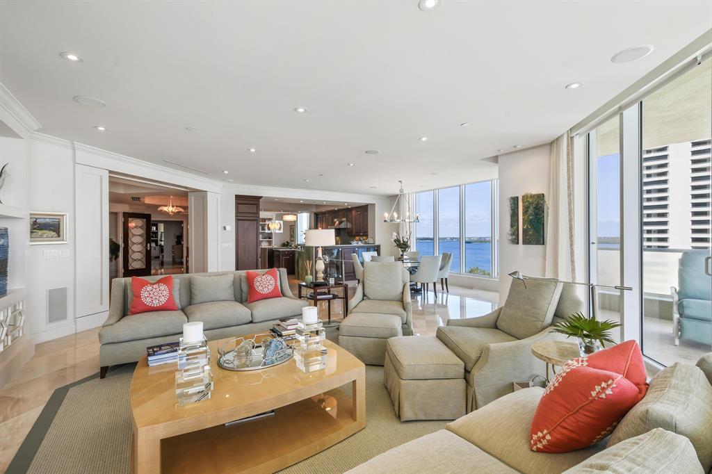 OCEANS EDGE - Residential