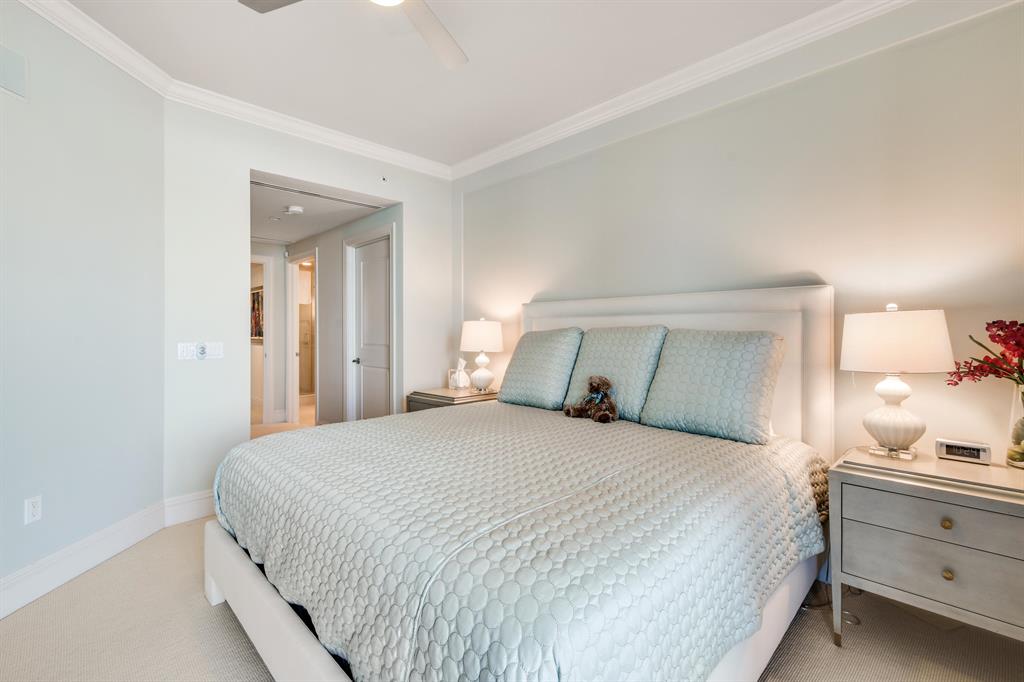 OCEANS EDGE - Residential