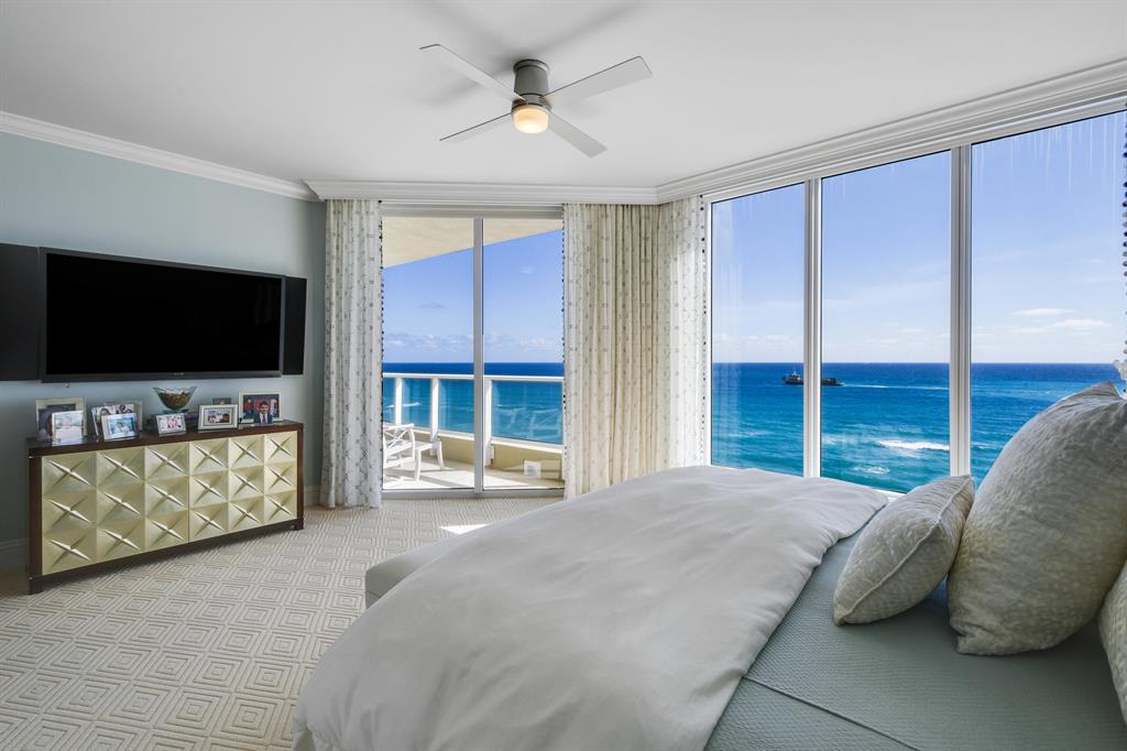 OCEANS EDGE - Residential