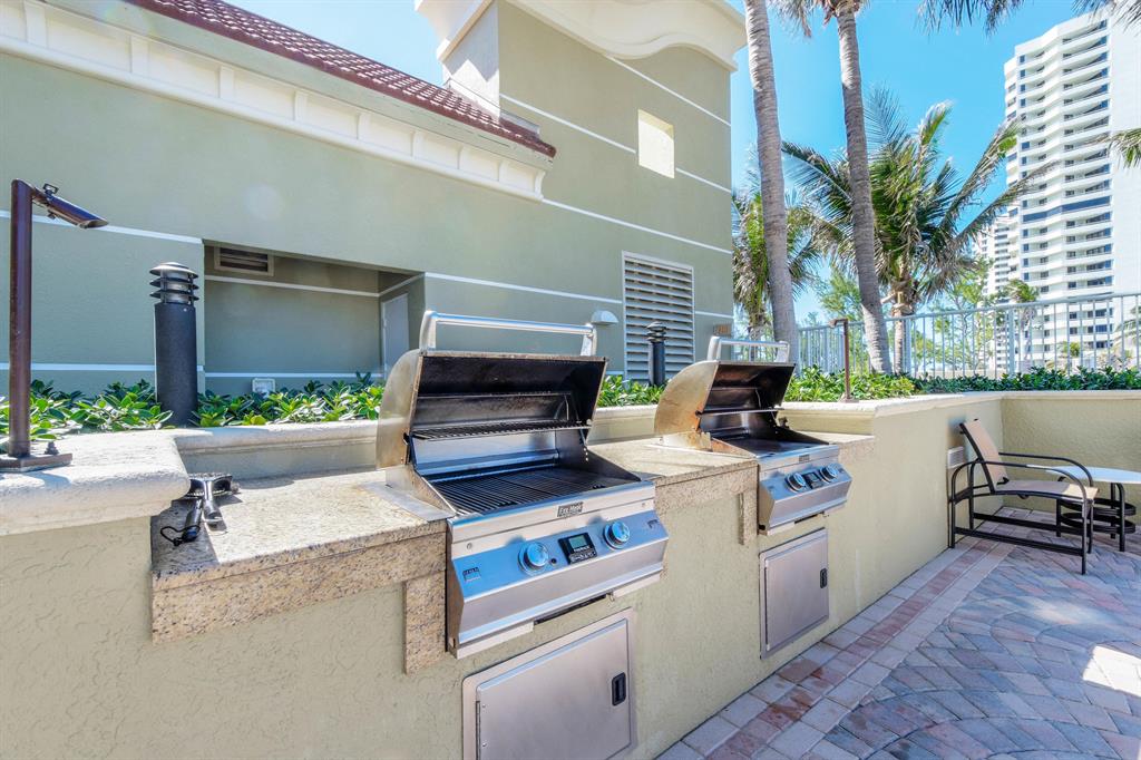 OCEANS EDGE - Residential