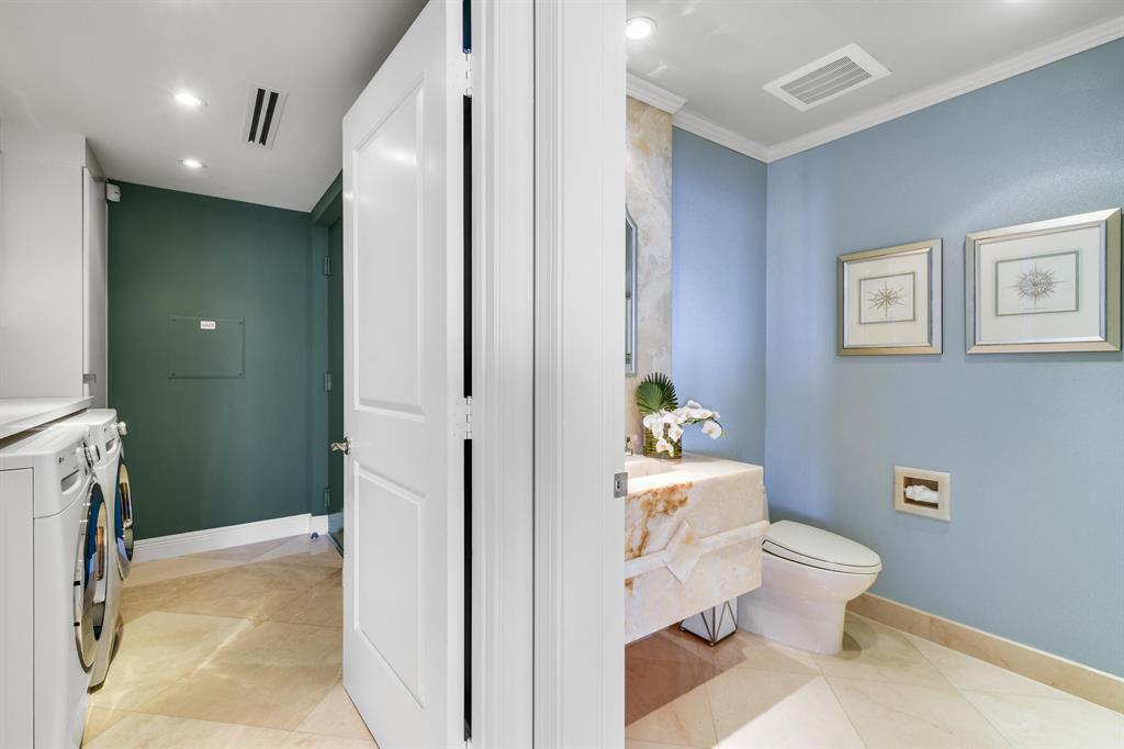 OCEANS EDGE - Residential