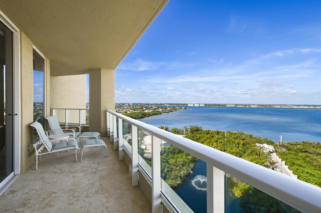 OCEANS EDGE - Residential