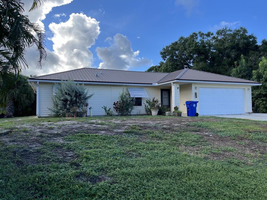 Photo of 374 Benschop Street, Sebastian, FL 32958 (MLS # R11023526)