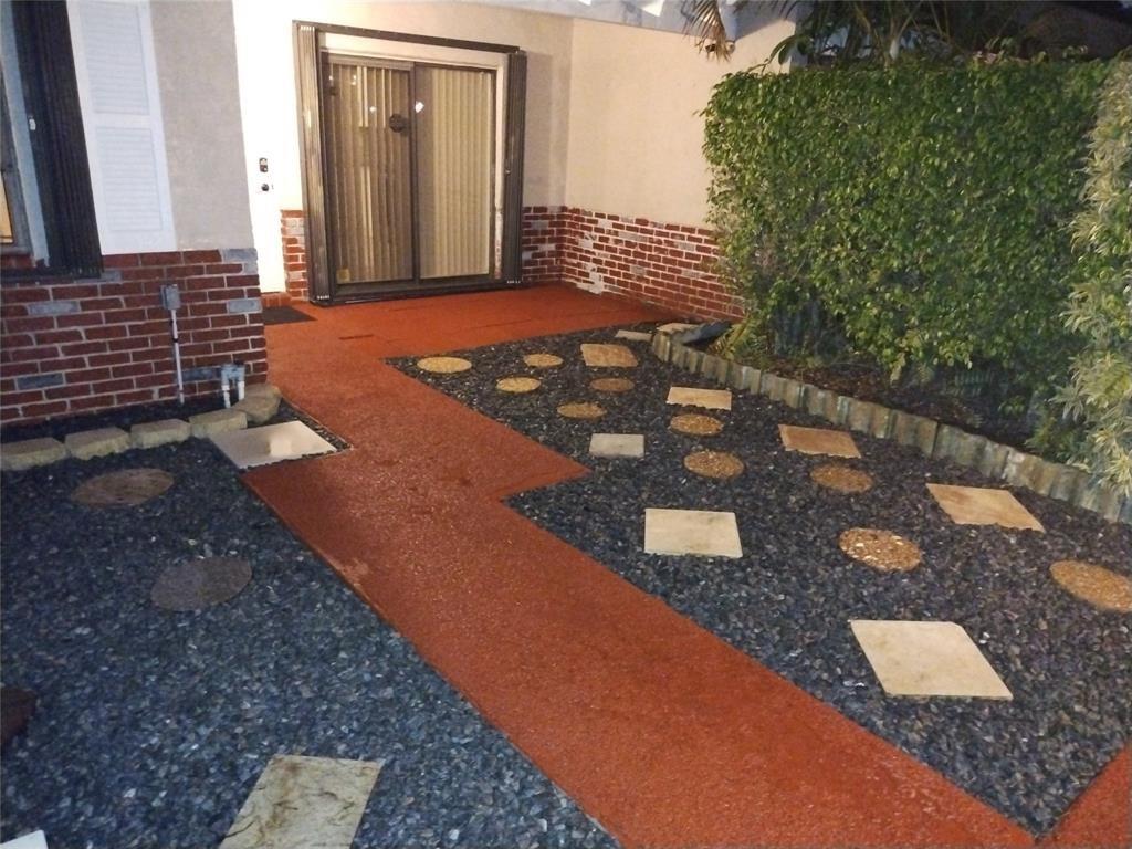 The Lakes 109-9 B - Residential Lease