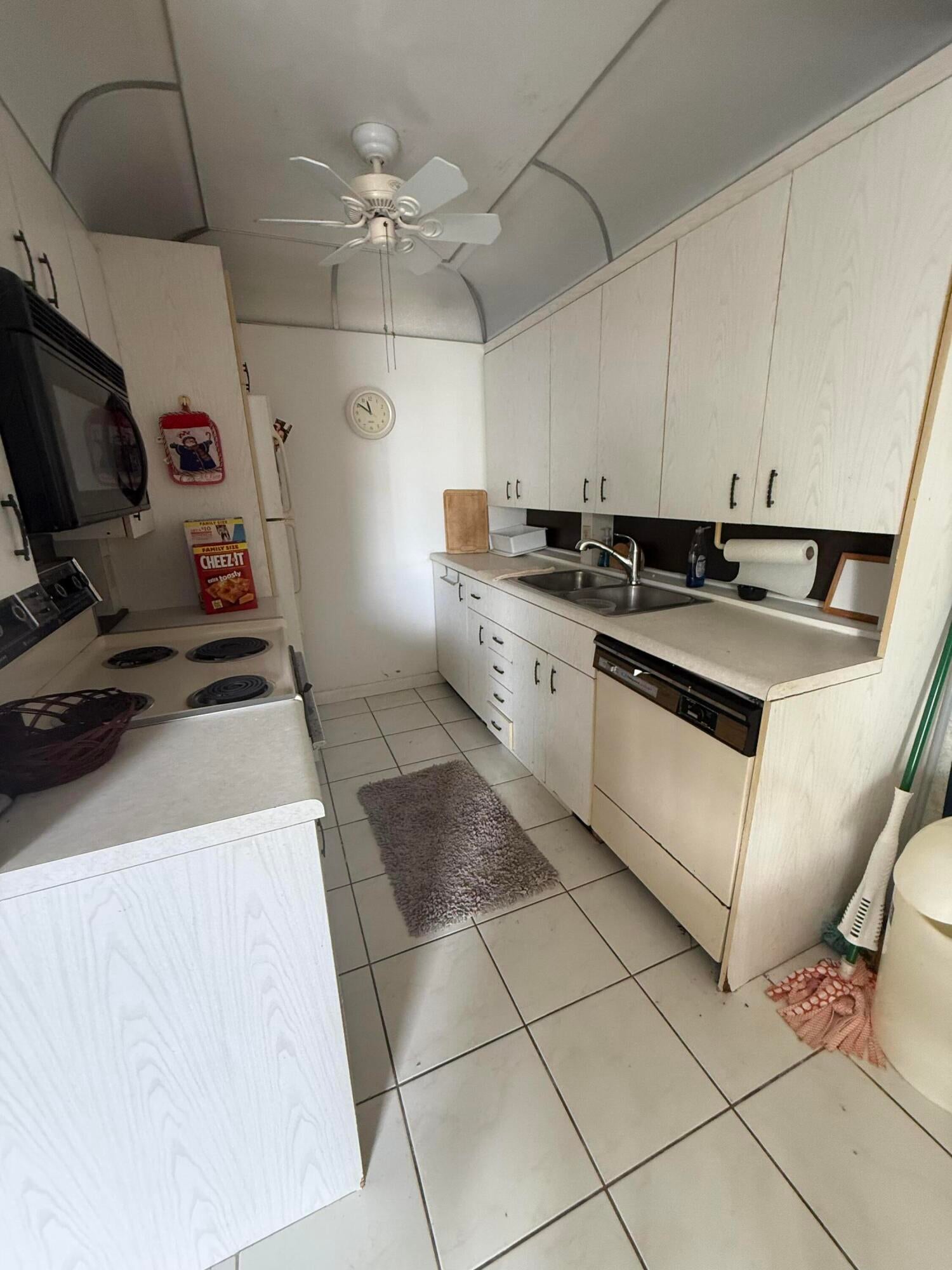 1008 EXETER A