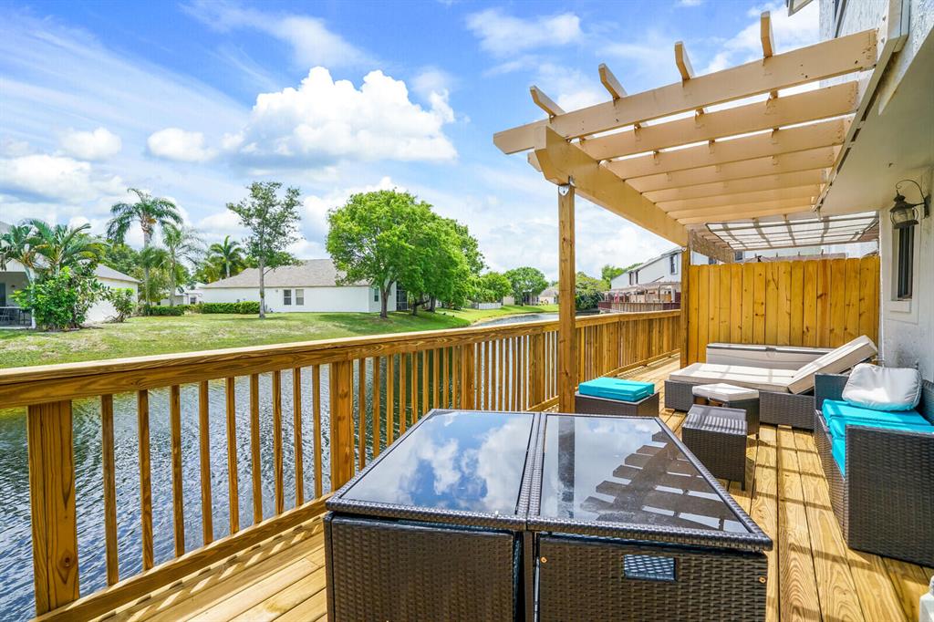 LANDINGS AT RIVER BRIDGE - Residential Lease