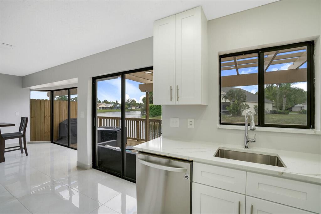 LANDINGS AT RIVER BRIDGE - Residential Lease