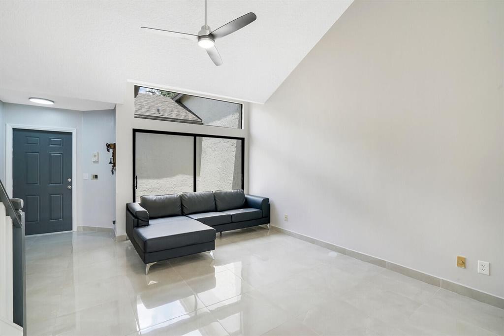 LANDINGS AT RIVER BRIDGE - Residential Lease