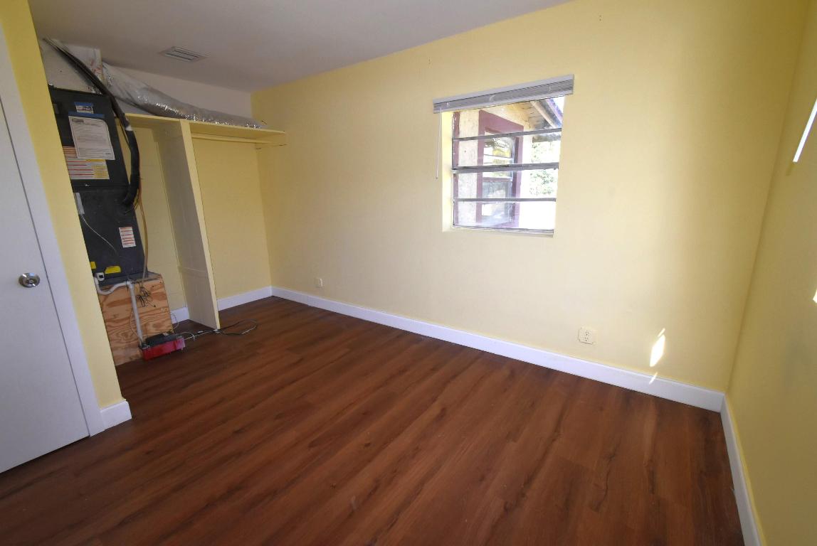 EMANCIPATION PARK - Residential Lease