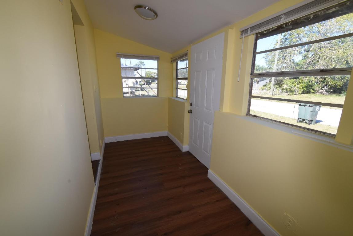 EMANCIPATION PARK - Residential Lease