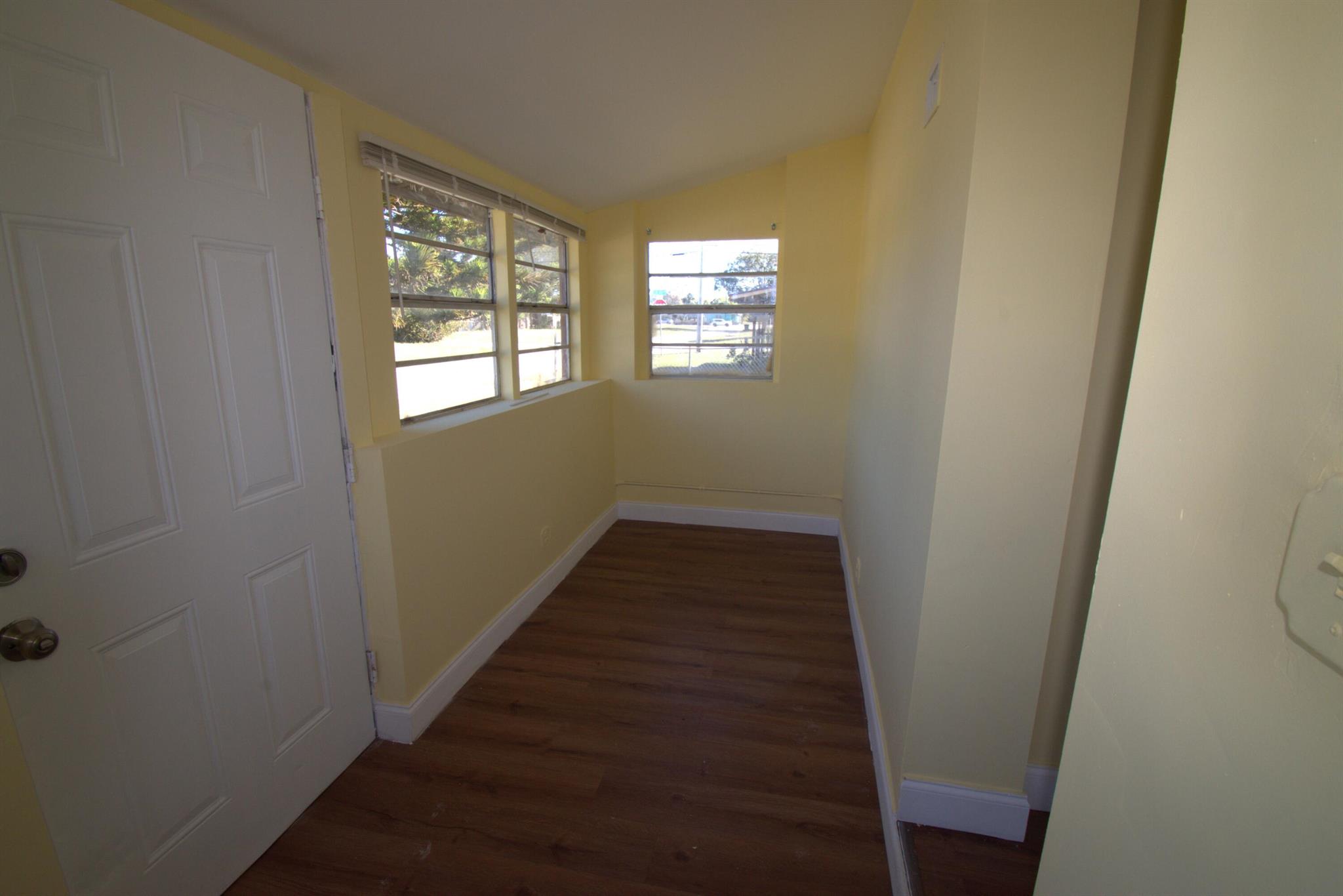 EMANCIPATION PARK - Residential Lease