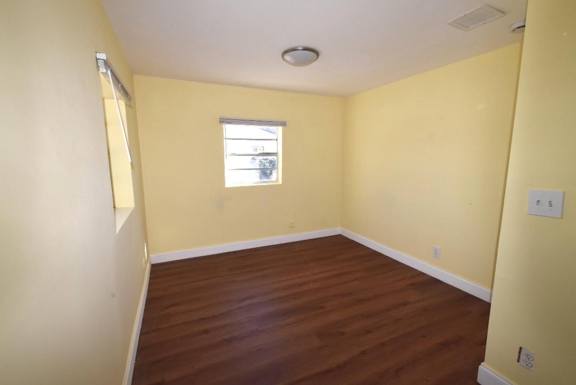 EMANCIPATION PARK - Residential Lease