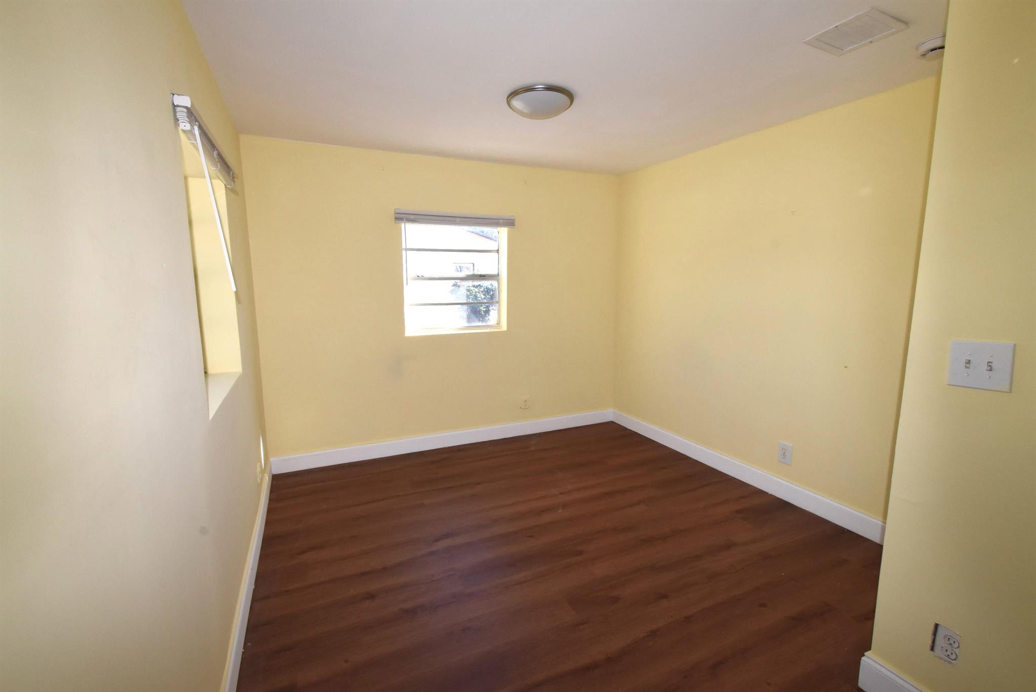 EMANCIPATION PARK - Residential Lease