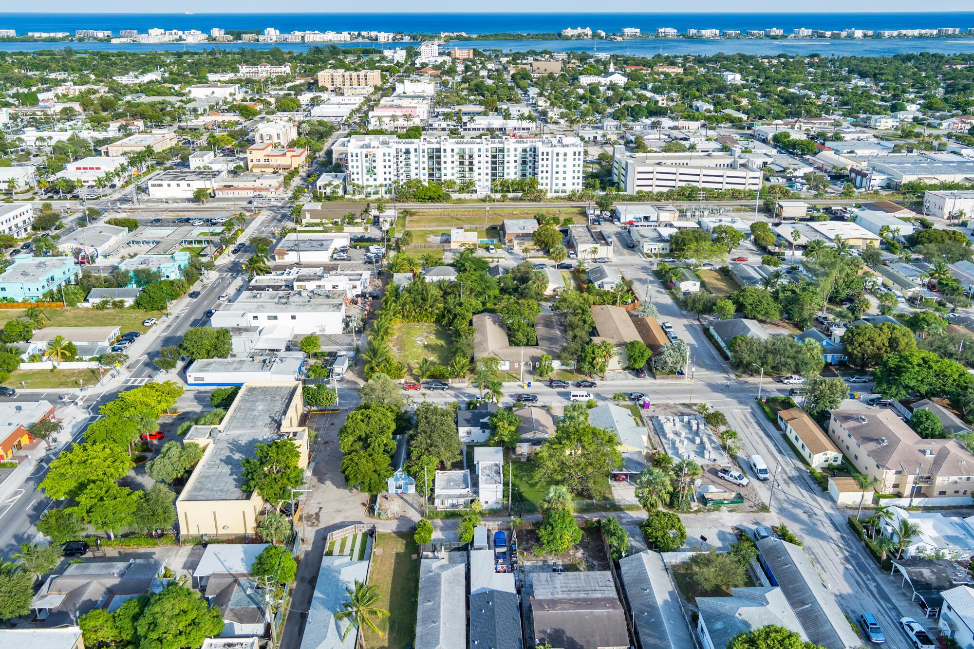 LAKE WORTH TOWN OF - Residential Income