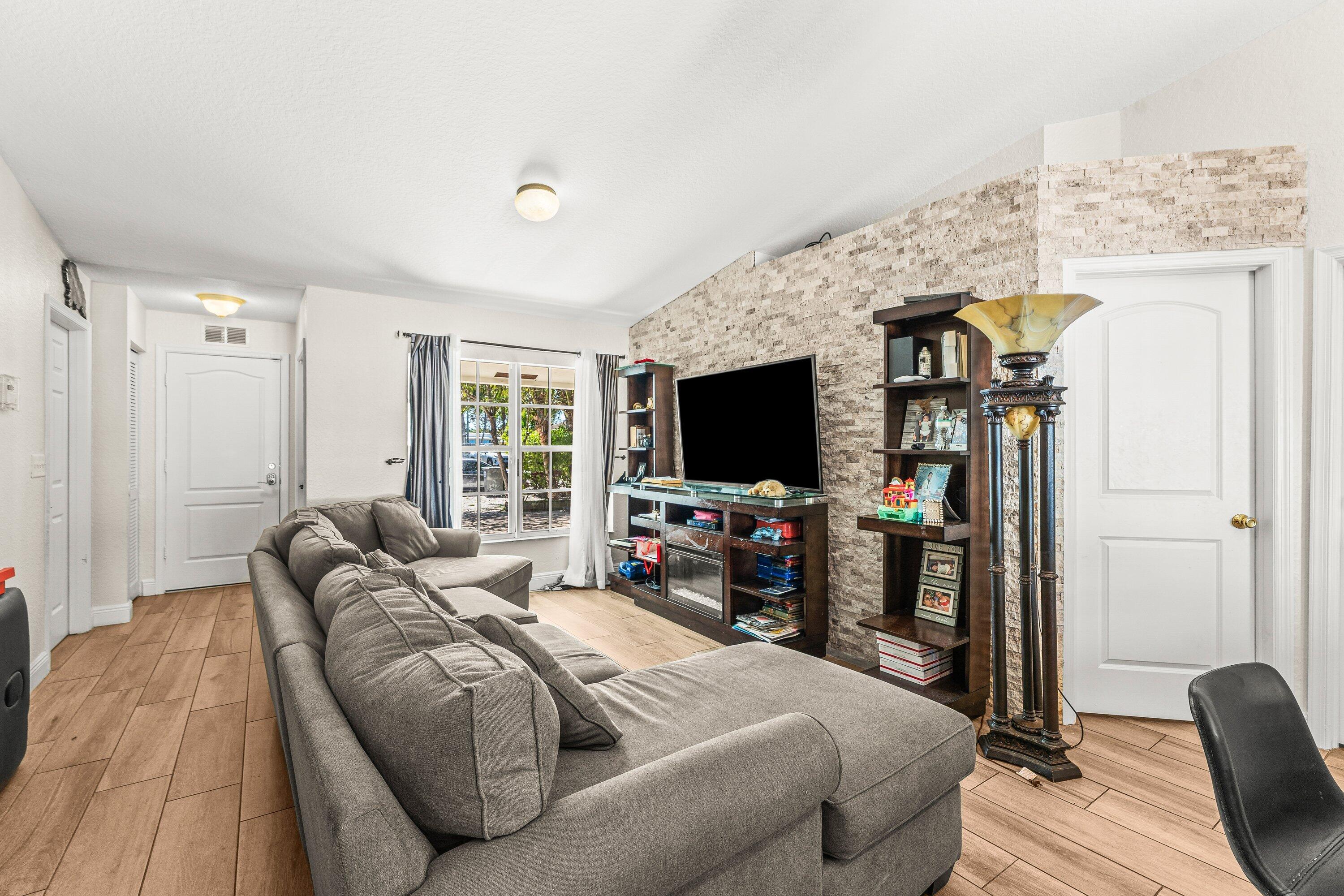 SKY RANCH - Residential