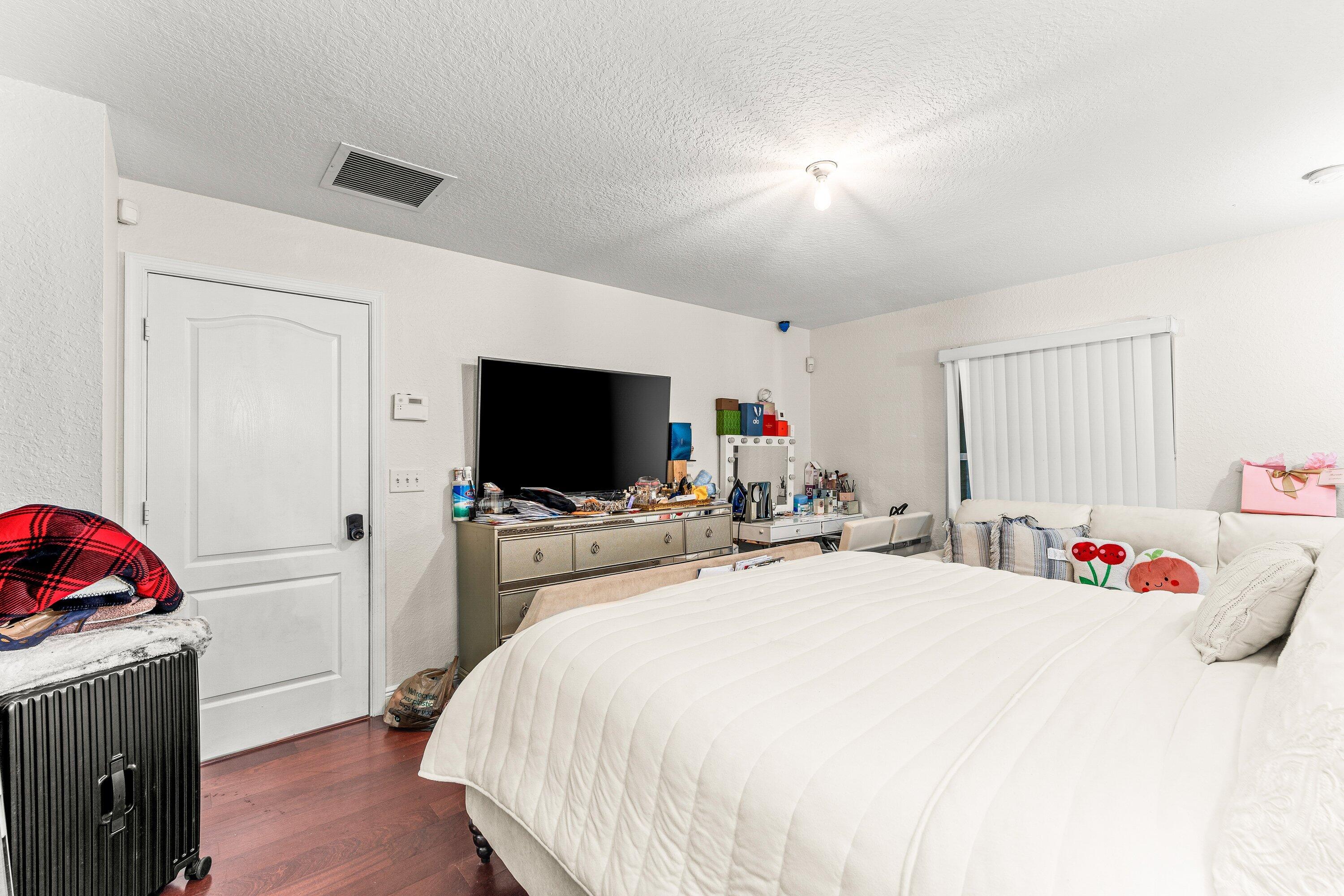 SKY RANCH - Residential