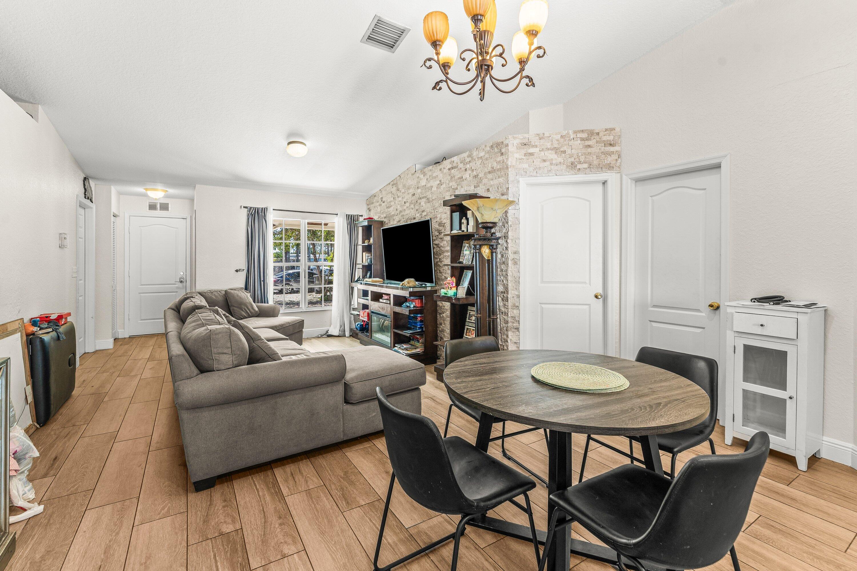 SKY RANCH - Residential