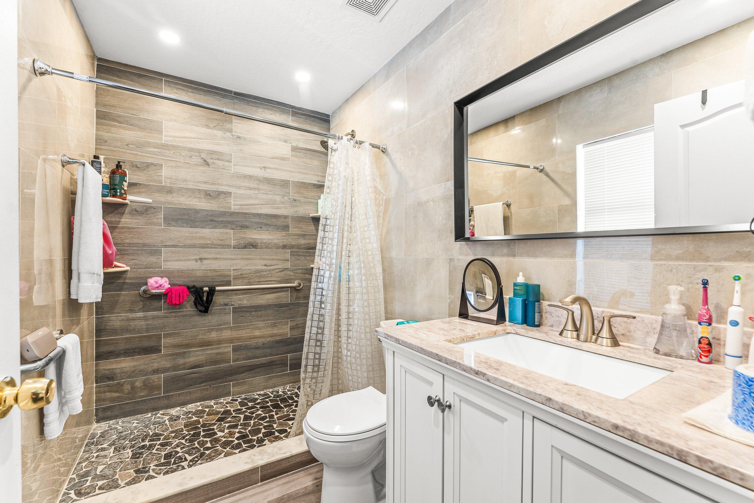 SKY RANCH - Residential