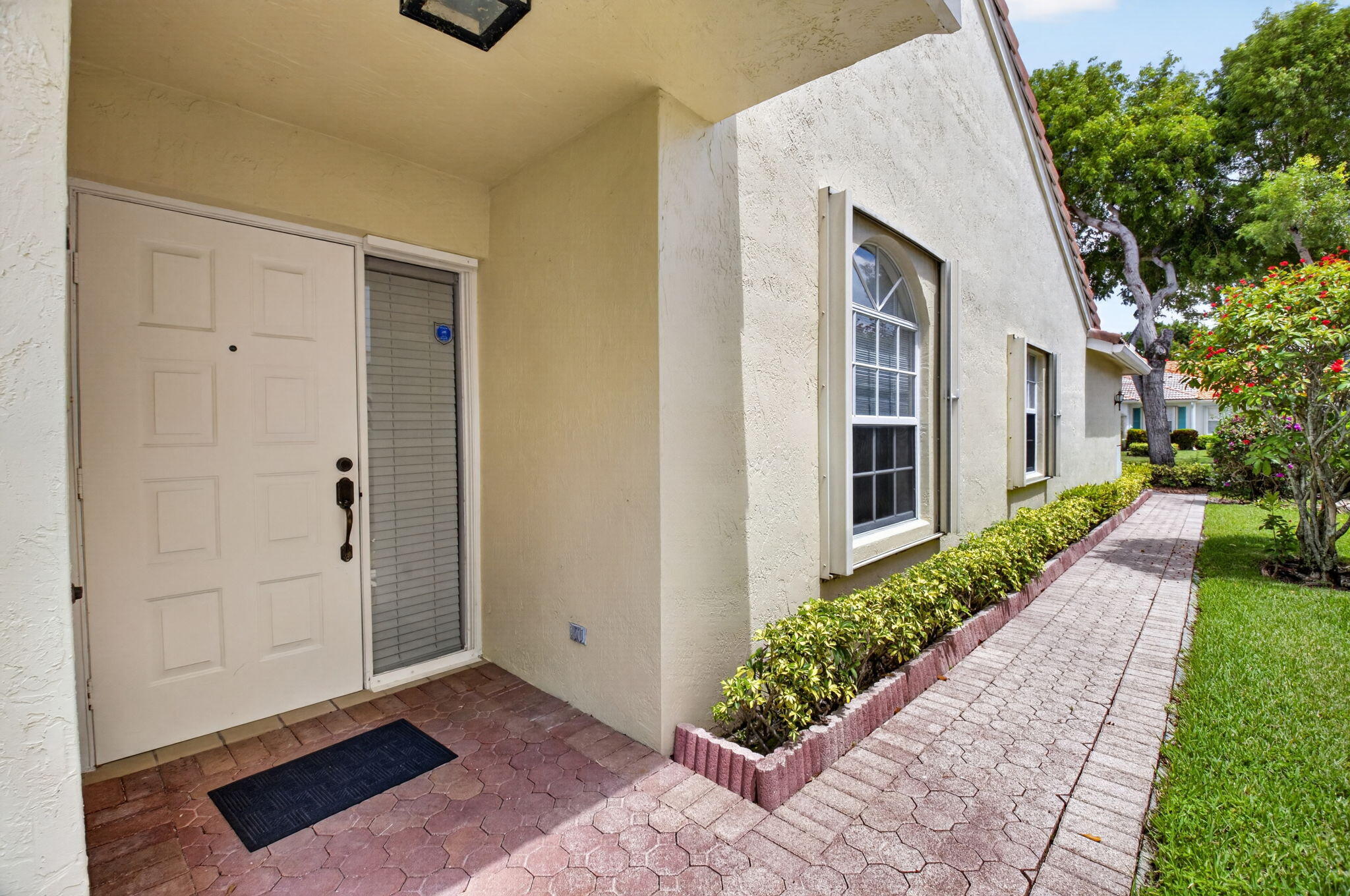6180 Caladium Road
