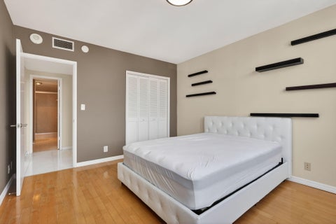 Tiny photo for 4330 Hillcrest Drive #302, Hollywood, FL 33021 (MLS # B26030343)