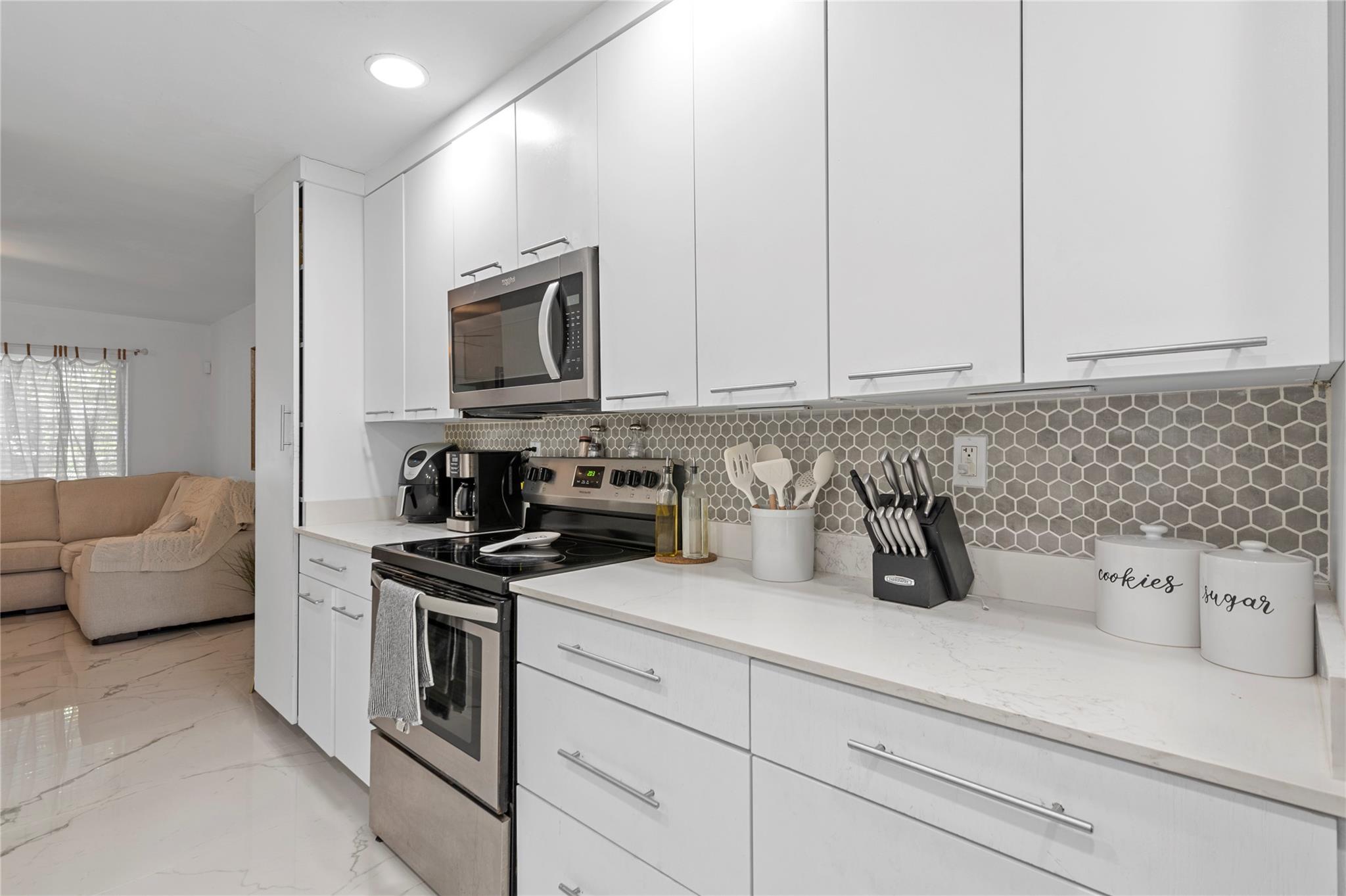 CORAL SPRINGS CC - Residential