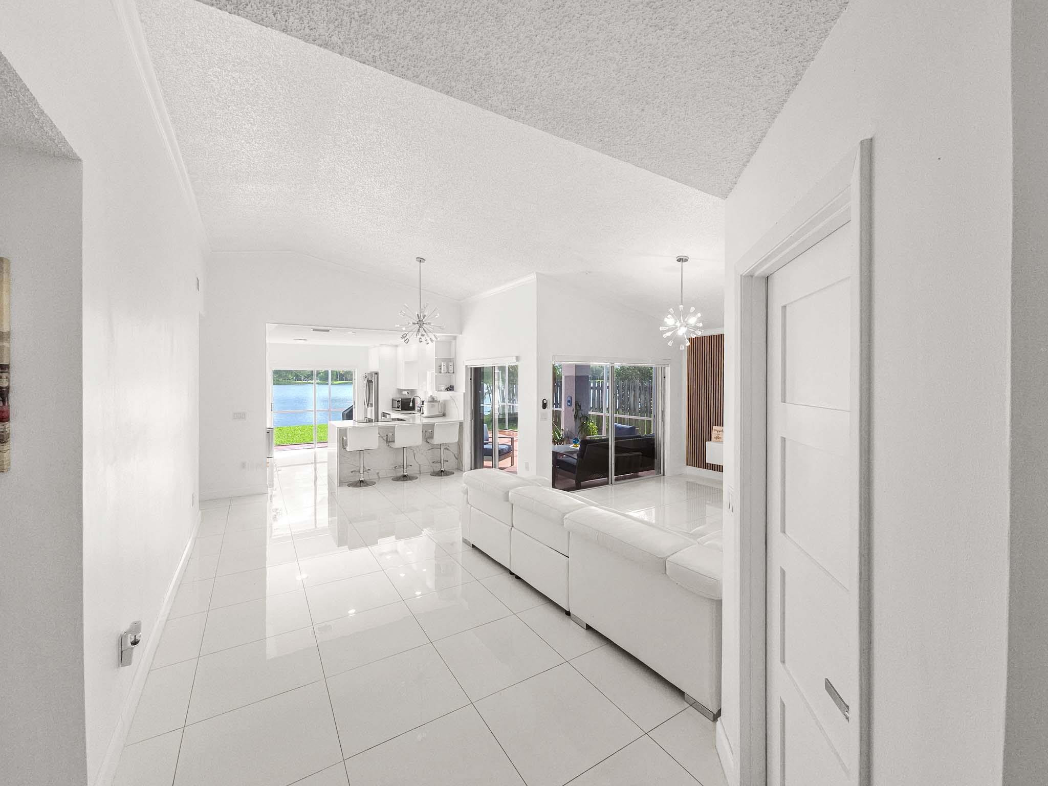 5090 NW 54th St