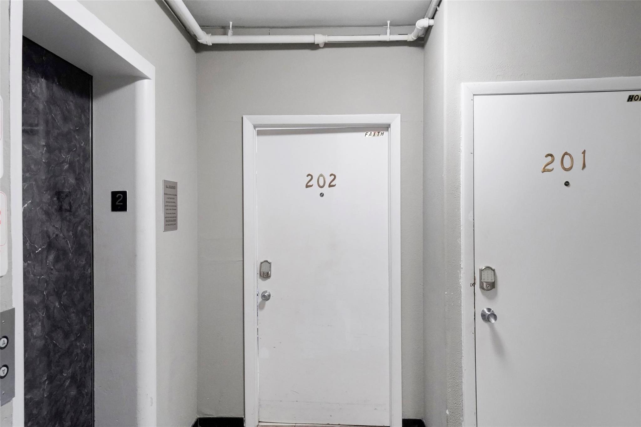 DEL RIO CONDO - Residential