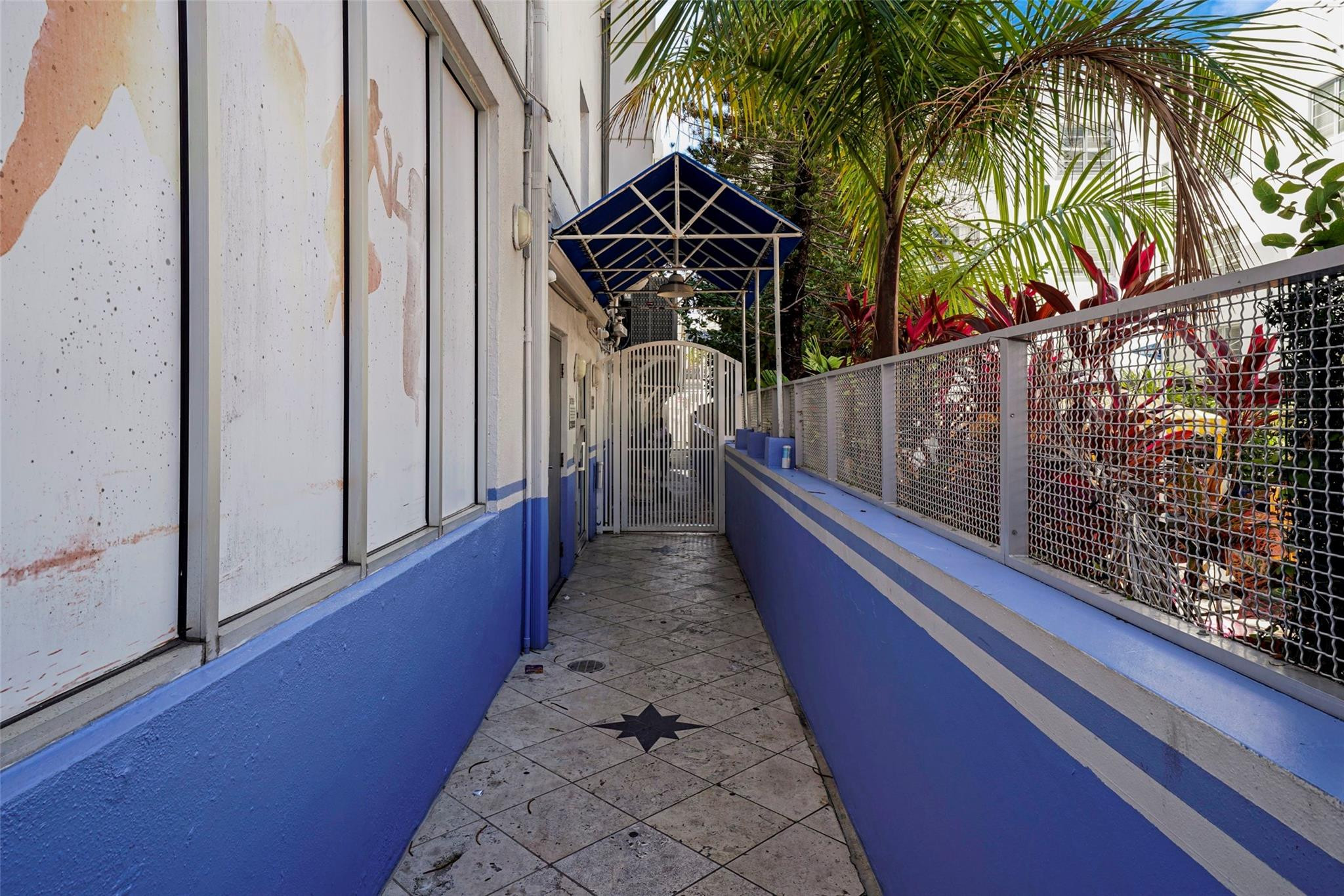 DEL RIO CONDO - Residential