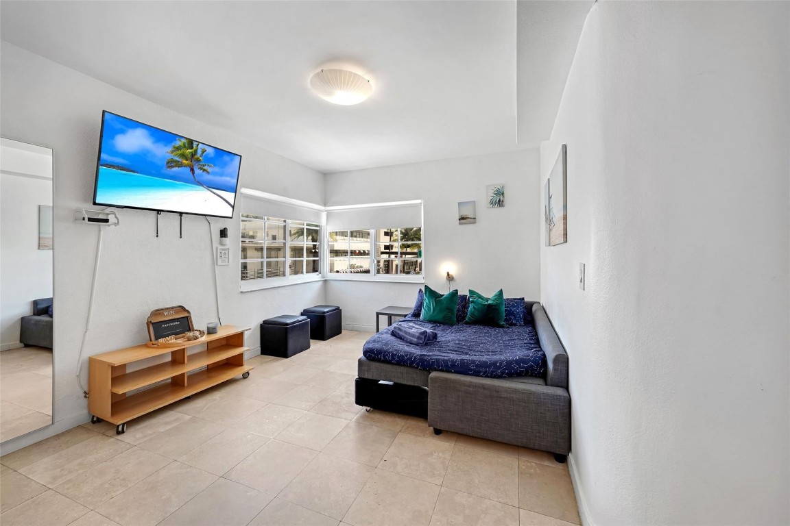 DEL RIO CONDO - Residential