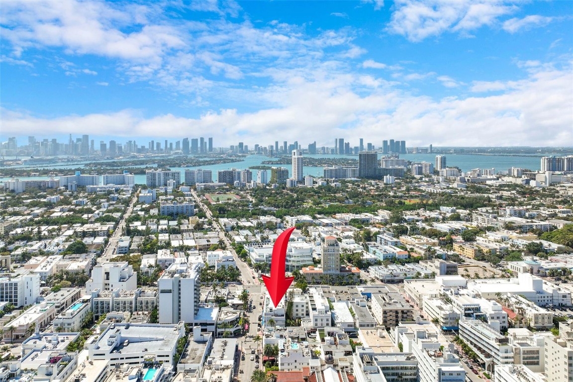 DEL RIO CONDO - Residential