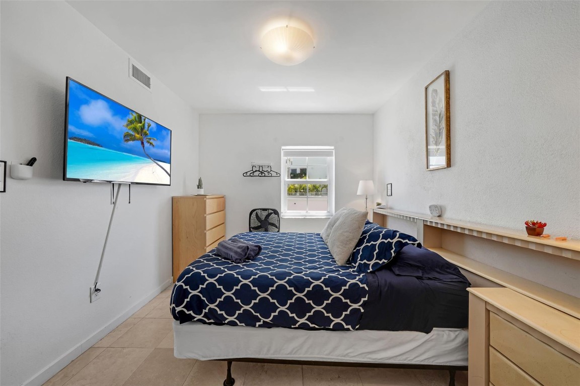 DEL RIO CONDO - Residential