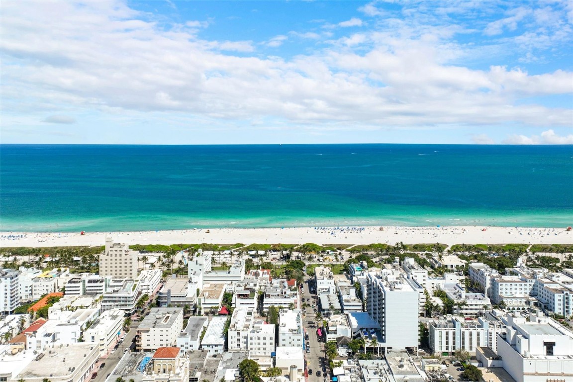 DEL RIO CONDO - Residential