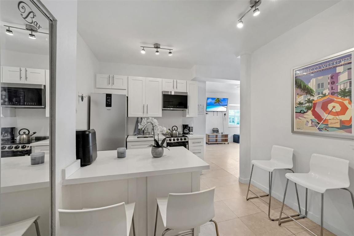 DEL RIO CONDO - Residential