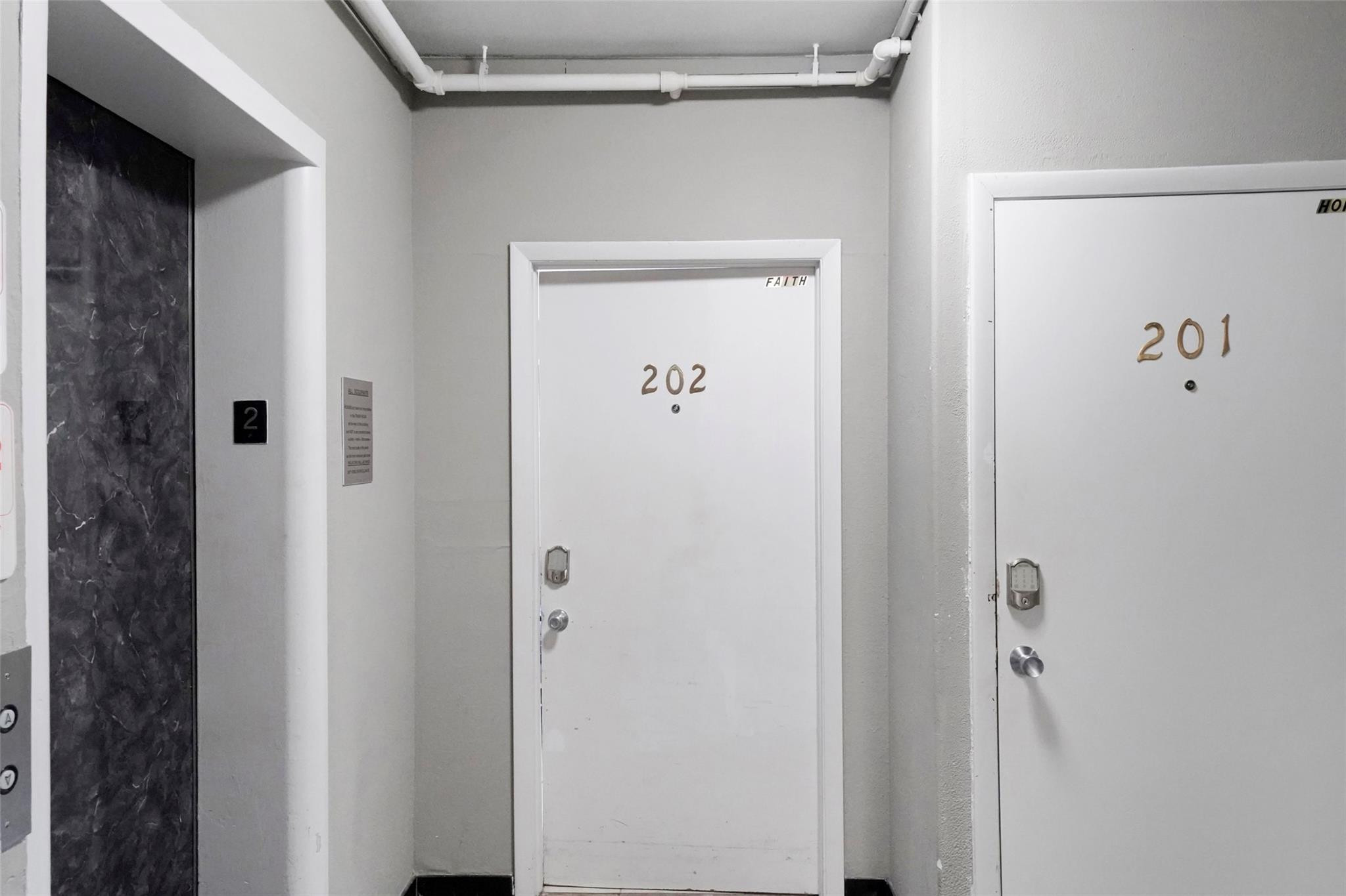 DEL RIO CONDO - Residential