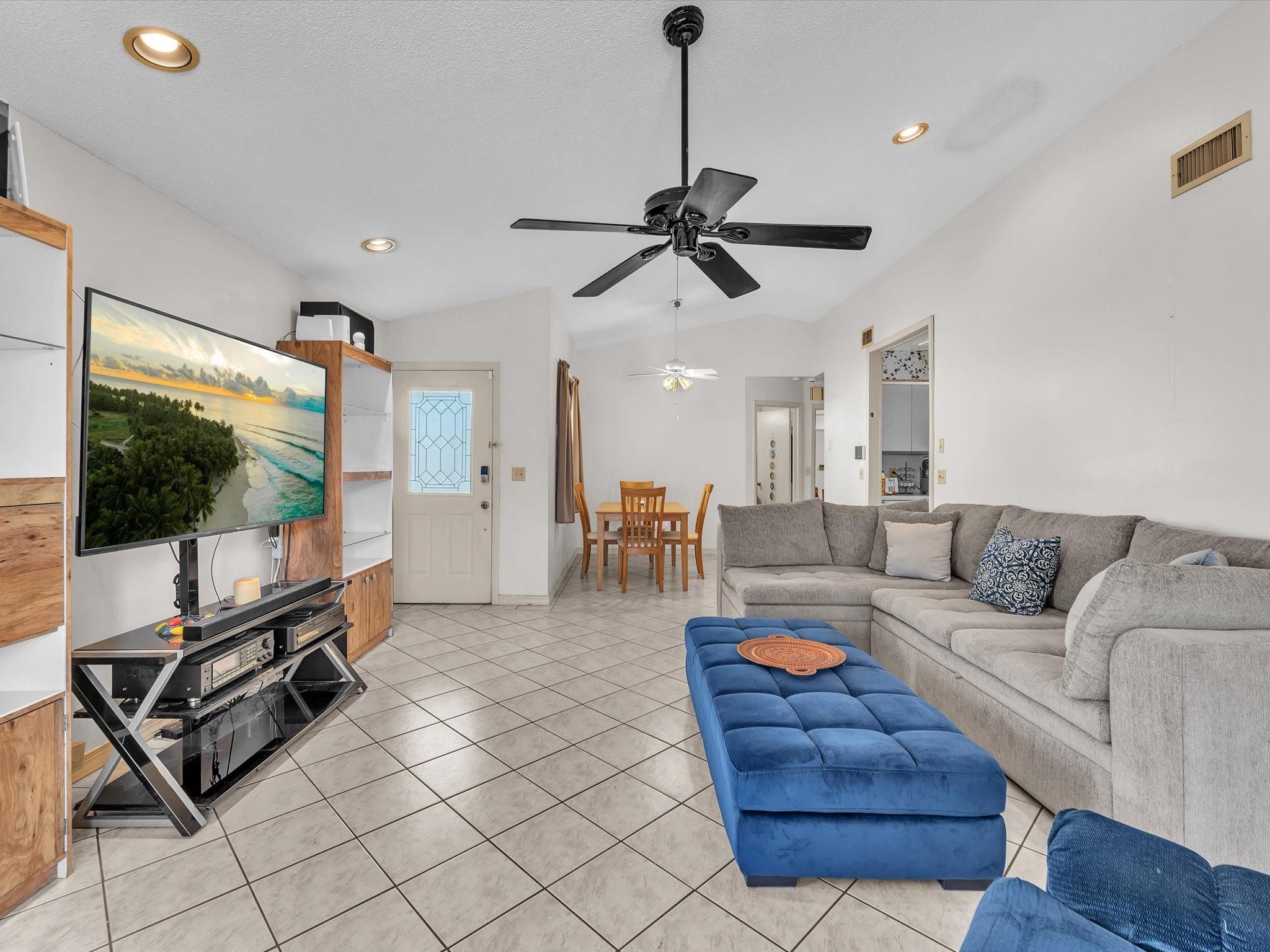 Pembroke Lakes South 119- - Residential