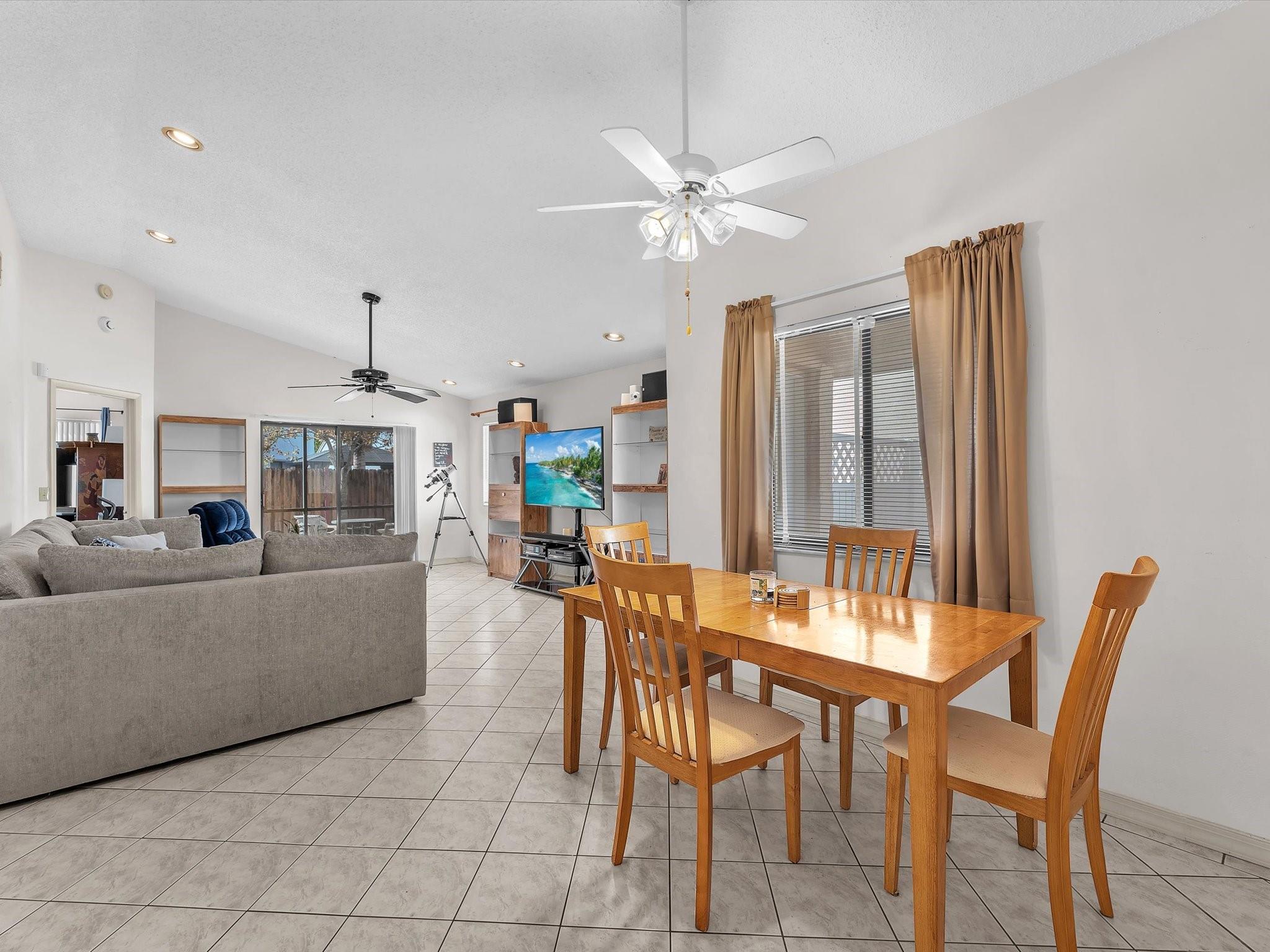 Pembroke Lakes South 119- - Residential