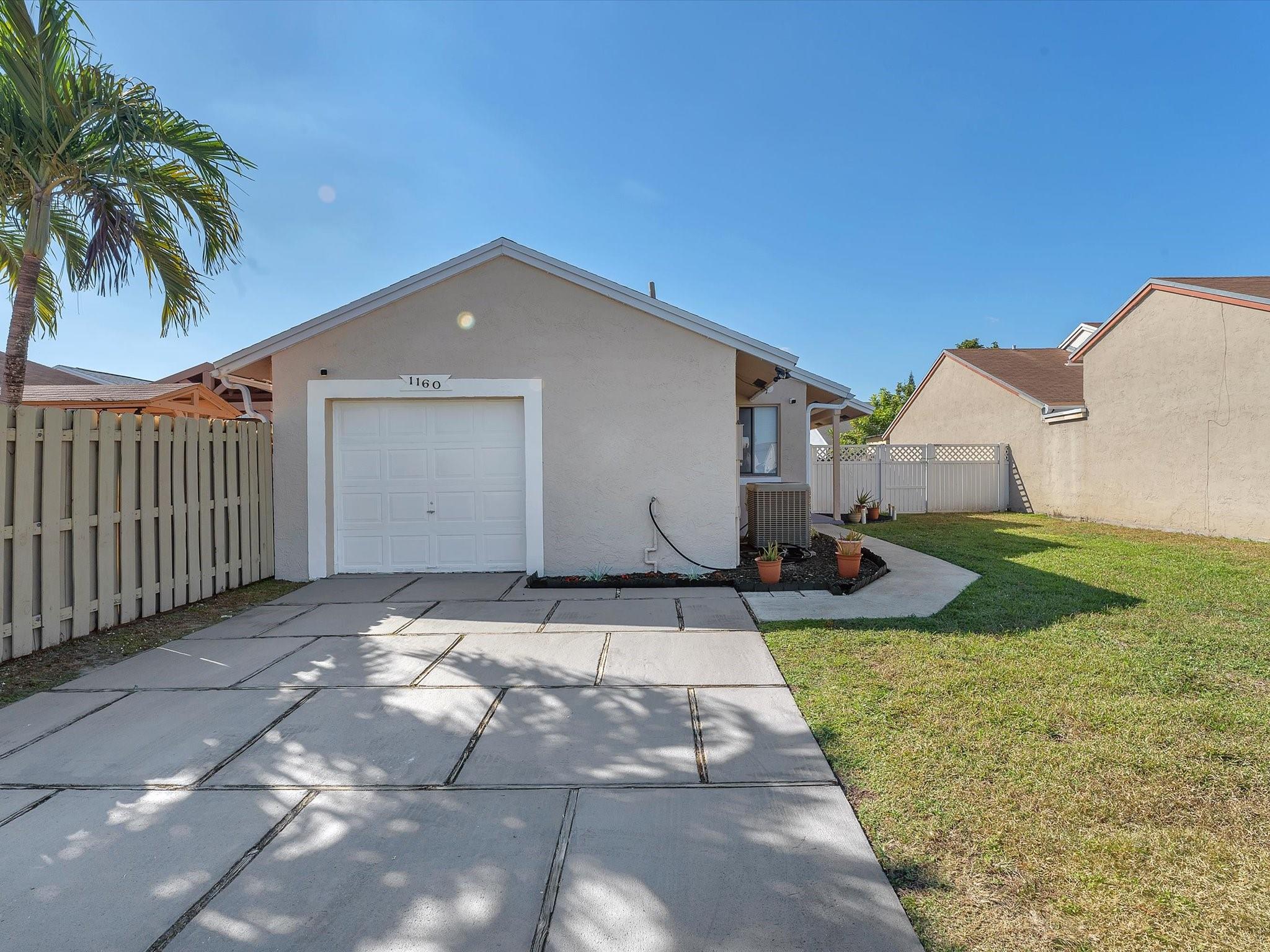 Pembroke Lakes South 119- - Residential