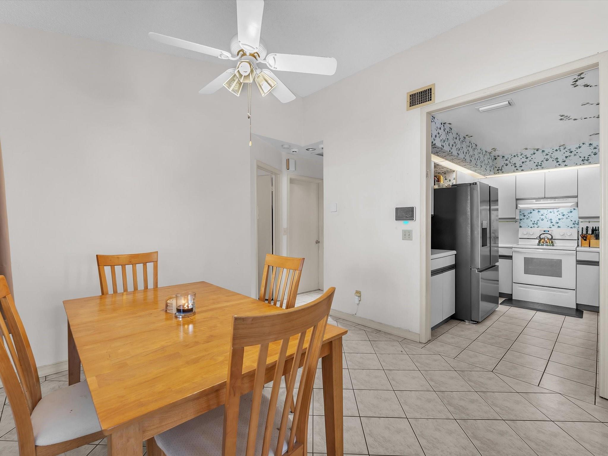 Pembroke Lakes South 119- - Residential