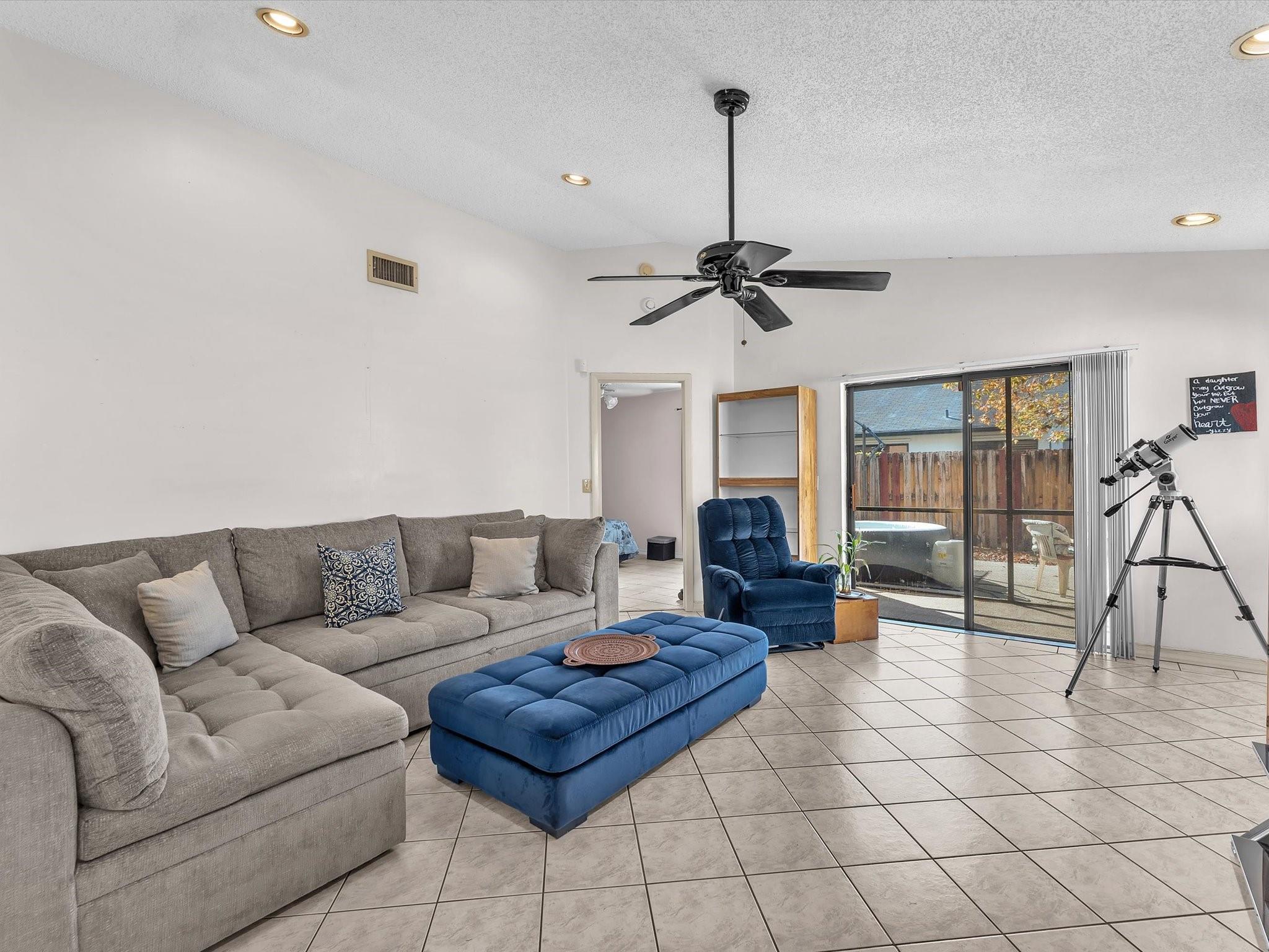 Pembroke Lakes South 119- - Residential