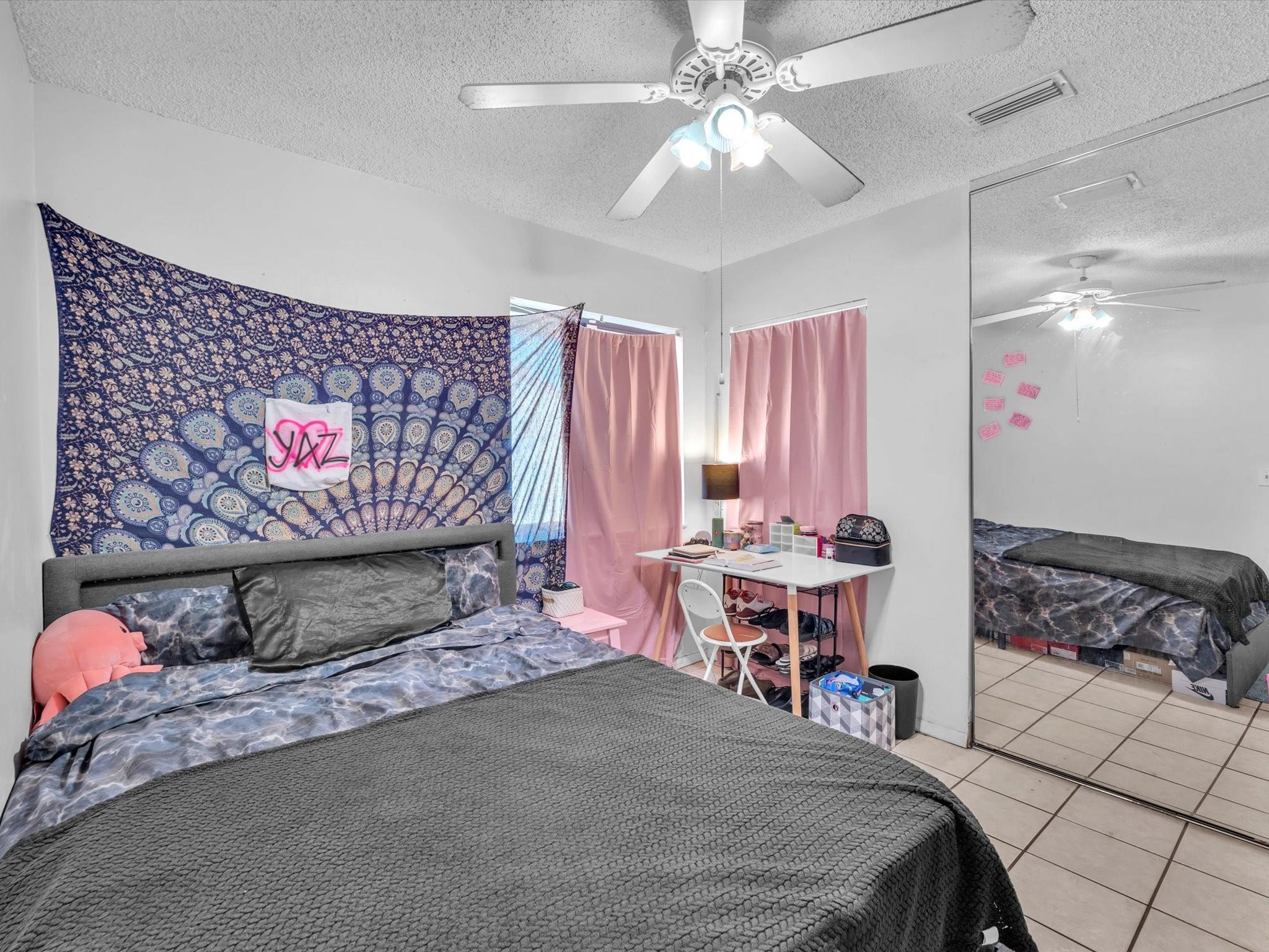 Pembroke Lakes South 119- - Residential