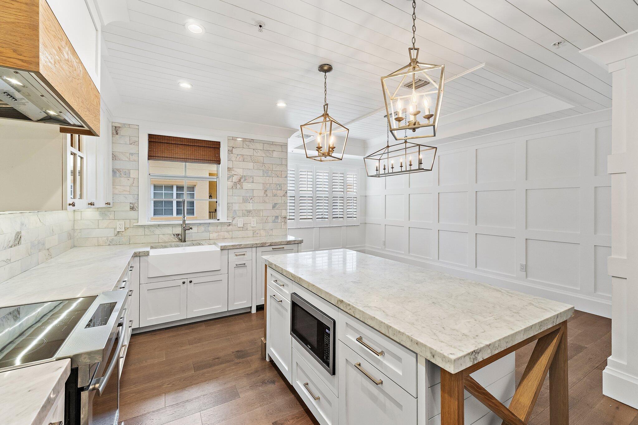 HARBOUR OAKS - Residential