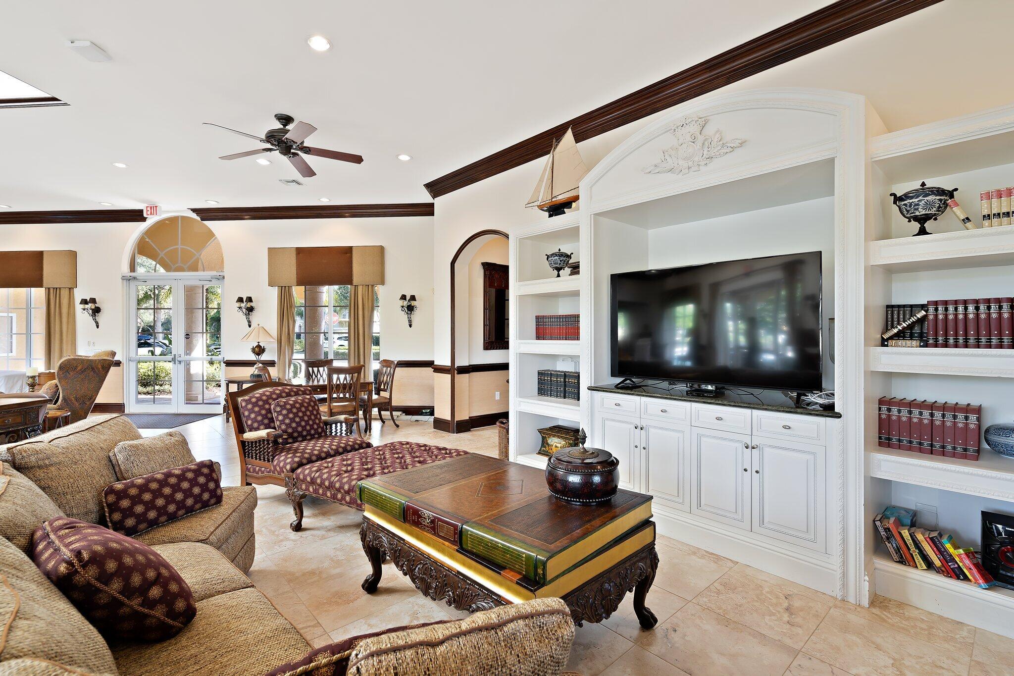 HARBOUR OAKS - Residential