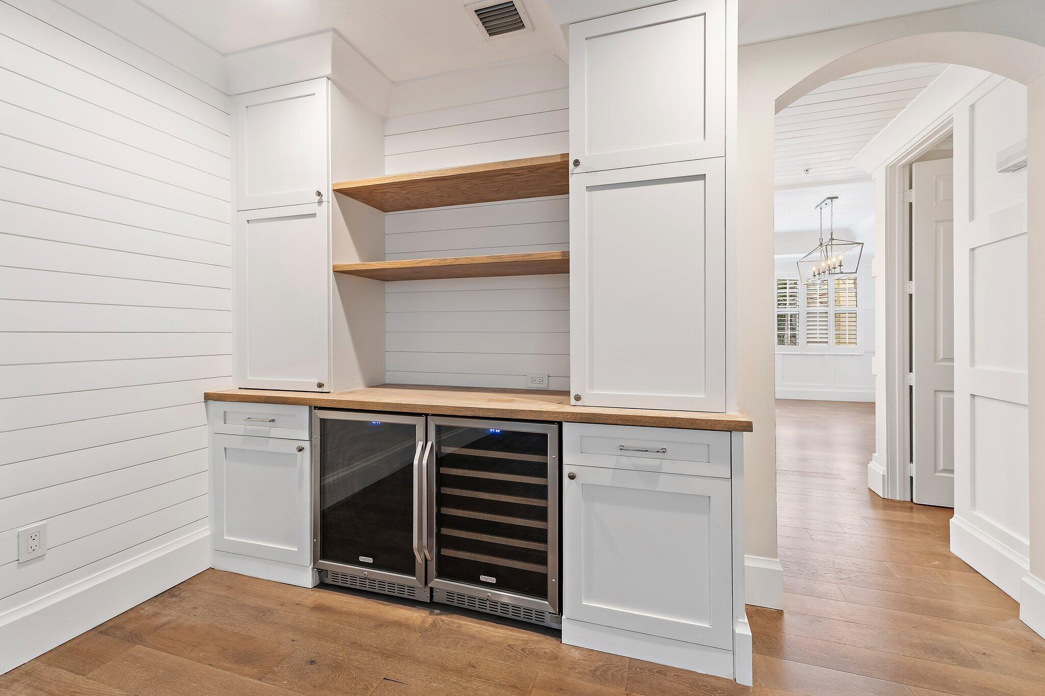 HARBOUR OAKS - Residential