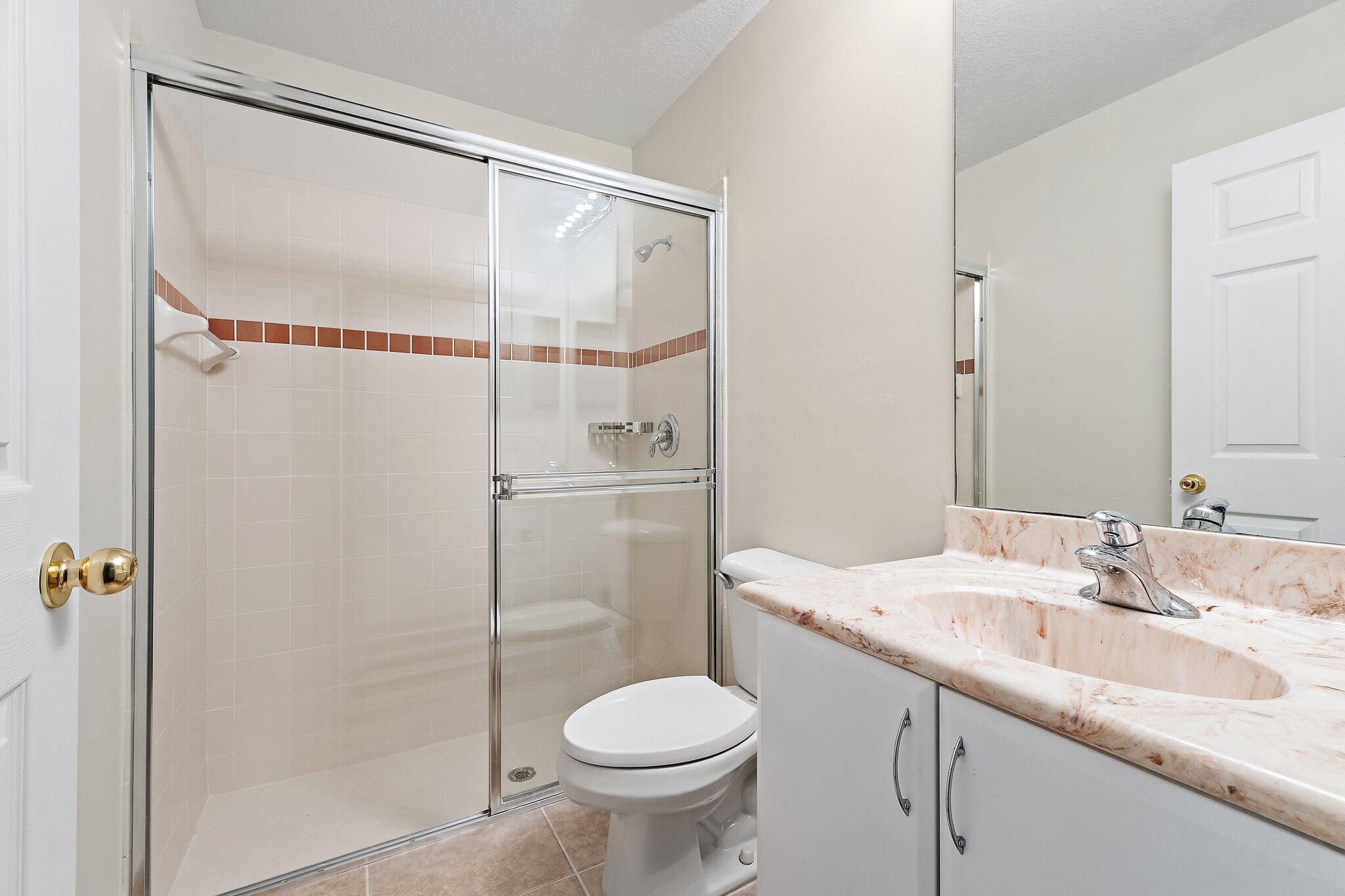 HARBOUR OAKS - Residential