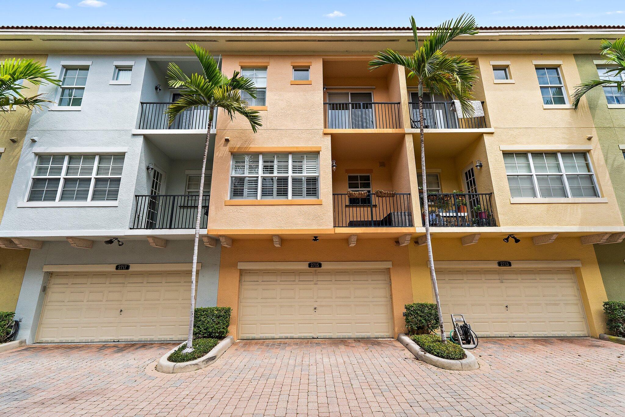 HARBOUR OAKS - Residential