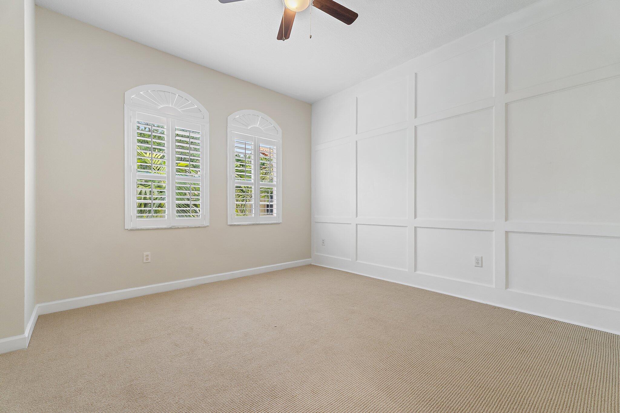 HARBOUR OAKS - Residential