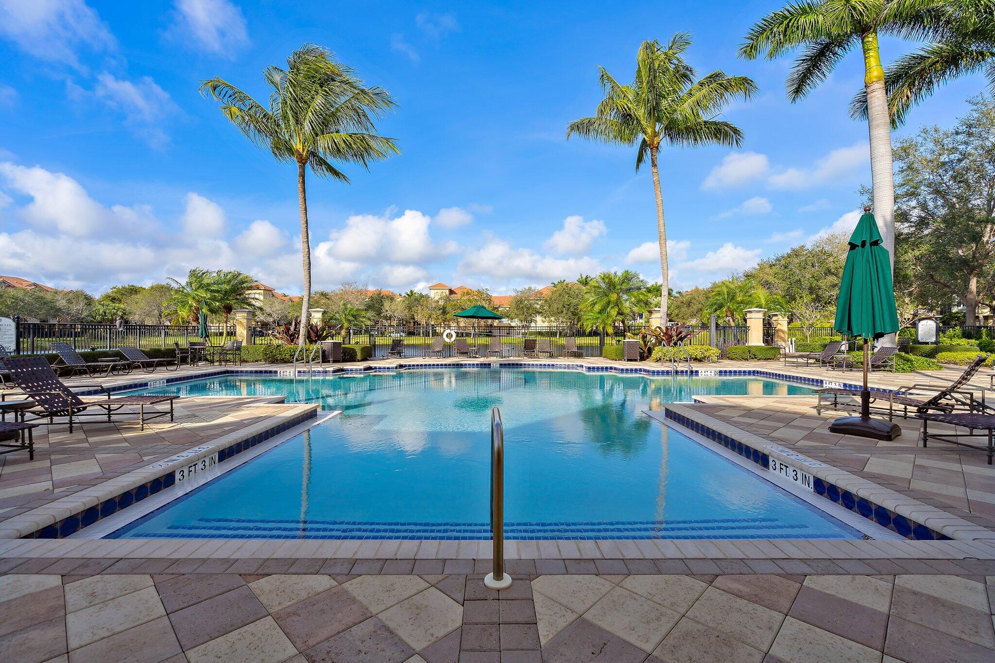 HARBOUR OAKS - Residential