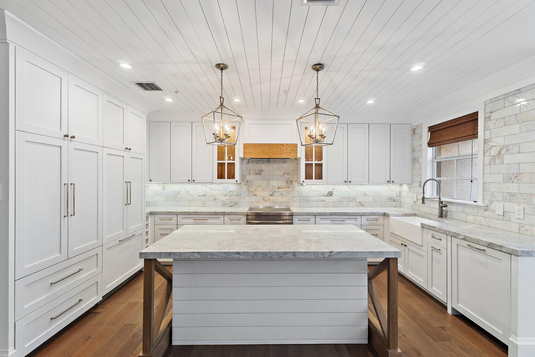 HARBOUR OAKS - Residential