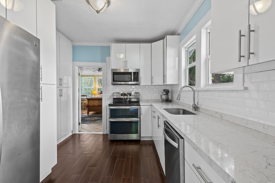 Riverside Add Amd 1-13 B - Residential Lease